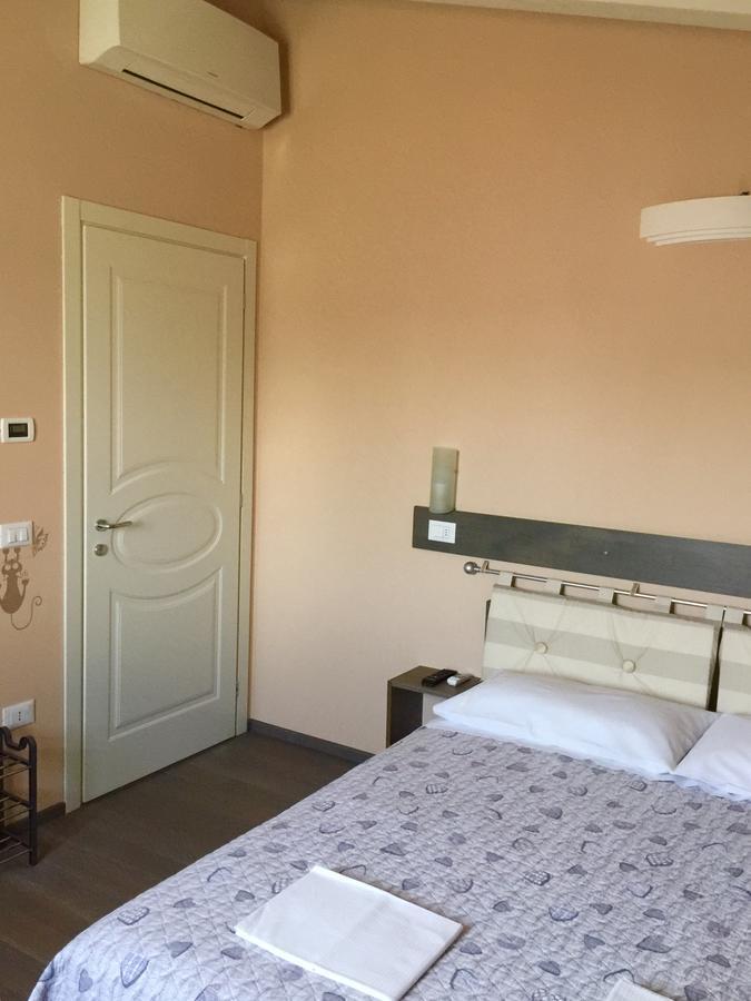 Bba2Passi Bed & Breakfast Марина ди Маса Екстериор снимка